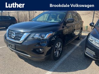 Used 2019 Nissan Pathfinder SL image 1