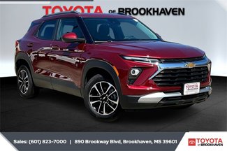 Used 2025 Chevrolet TrailBlazer LT image 1