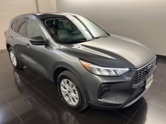 New 2024 Ford Escape Active image 1