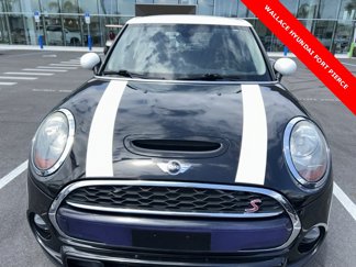 Used 2017 MINI Cooper S image 1