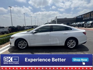 Used 2022 Chevrolet Malibu LT image 1