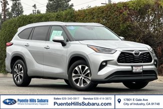 Used 2021 Toyota Highlander XLE image 1