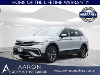 Used 2022 Volkswagen Tiguan SE image 1