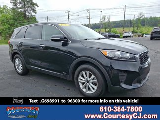 Used 2020 Kia Sorento LX image 1