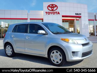 Used 2011 Scion xD image 1