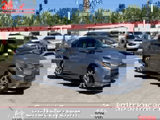 Used 2020 Toyota Corolla LE image 1