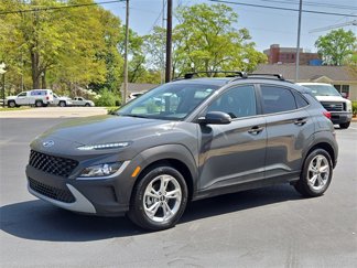 Used 2023 Hyundai Kona SEL image 1