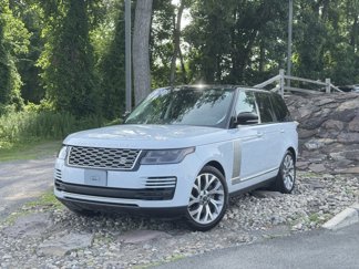Used 2020 Land Rover Range Rover HSE image 1