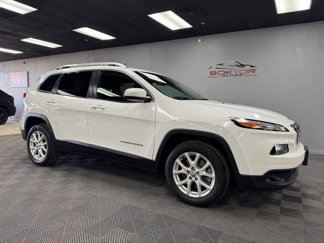Used 2018 Jeep Cherokee Latitude image 1