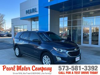 Used 2018 Chevrolet Equinox LS image 1