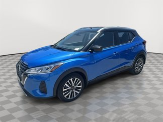 Used 2023 Nissan Kicks SV image 1