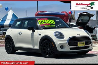 Used 2021 MINI Cooper 2-Door Hardtop image 1