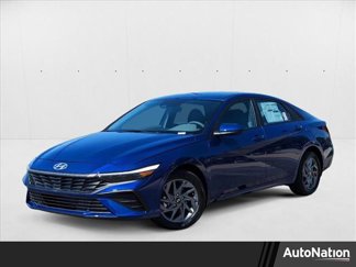 Used 2024 Hyundai Elantra SEL image 1