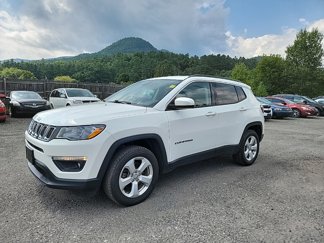 Used 2019 Jeep Compass Latitude w/ Cold Weather Group image 1