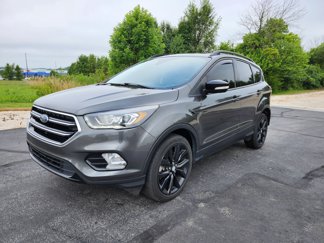 Used 2017 Ford Escape Titanium image 1