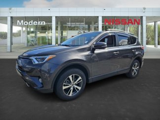 Used 2018 Toyota RAV4 XLE image 1