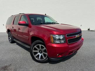 Used 2013 Chevrolet Suburban LT image 1