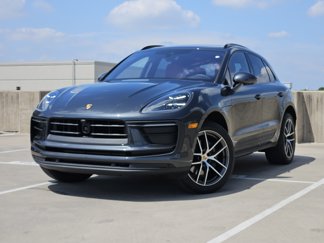 Used 2025 Porsche Macan image 1
