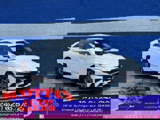 Used 2024 Hyundai Elantra SEL image 1