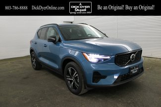 Certified 2024 Volvo XC40 B5 Core image 1