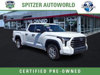 Used 2022 Toyota Tundra SR5 w/ SR5 Convenience Package image 1