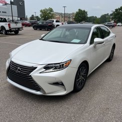 Used 2016 Lexus ES 350 image 1