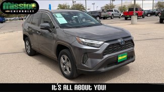 Used 2022 Toyota RAV4 XLE image 1