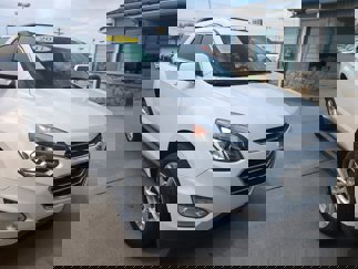 Used 2017 Chevrolet Equinox LT w/ Driver Confidence Package II image 1
