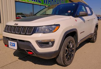 Used 2021 Jeep Compass Trailhawk image 1