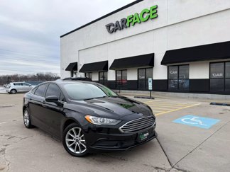 Used 2017 Ford Fusion SE w/ Fusion SE Technology Package image 1