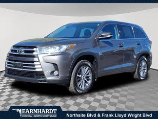Used 2017 Toyota Highlander AWD V6 image 1