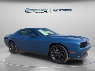 Used 2020 Dodge Challenger SXT w/ Blacktop Package image 1