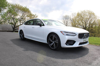 Used 2020 Volvo S90 T6 R-Design image 1
