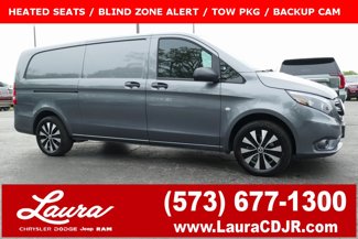 Used 2023 Mercedes-Benz Metris image 1