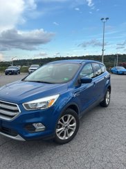 Used 2017 Ford Escape SE image 1