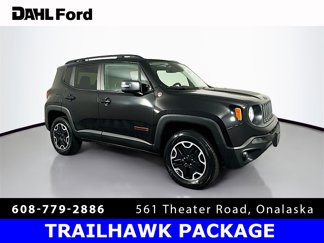 Used 2017 Jeep Renegade Trailhawk w/ Cold Weather Group II image 1