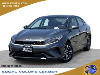 Used 2023 Kia Forte LXS image 1