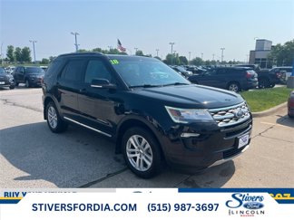 Used 2018 Ford Explorer XLT w/ Equipment Group 202A image 1