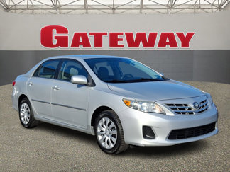 Used 2013 Toyota Corolla LE image 1