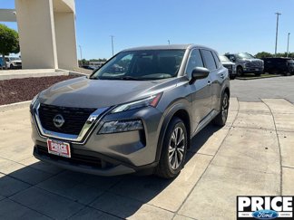 Used 2023 Nissan Rogue SV image 1