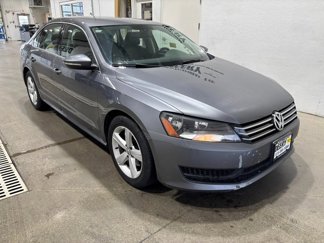 Used 2012 Volkswagen Passat 2.5 SE image 1