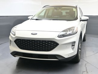 Used 2020 Ford Escape Titanium image 1