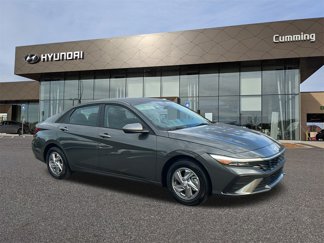 New 2025 Hyundai Elantra SE image 1