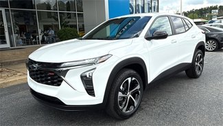 New 2025 Chevrolet Trax RS image 1
