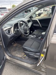 Used 2015 Toyota RAV4 LE image 1