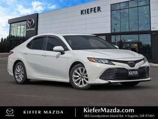 Used 2018 Toyota Camry L image 1