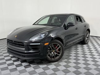 Certified 2022 Porsche Macan S image 1