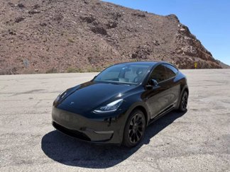 Used 2023 Tesla Model Y Long Range image 1