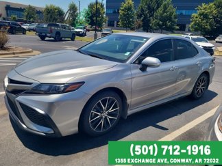 Used 2023 Toyota Camry SE image 1