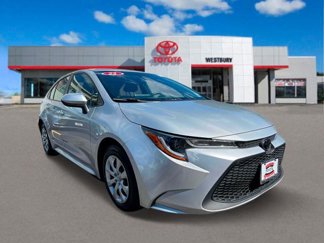 Certified 2022 Toyota Corolla LE image 1